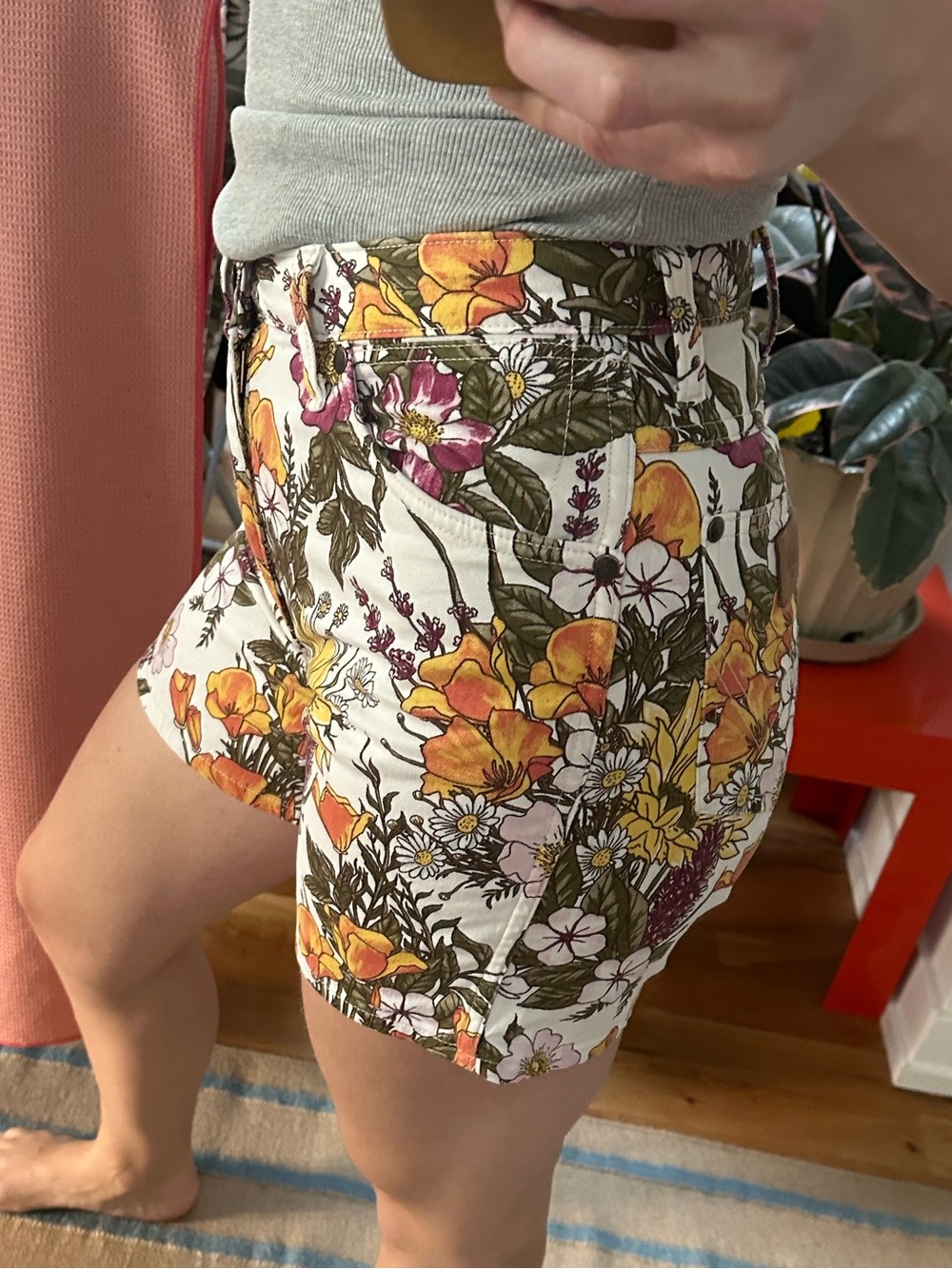 Wrangler Cream Floral Cotton Shorts with Yellow & Orange Blooms - Picture 11 of 11